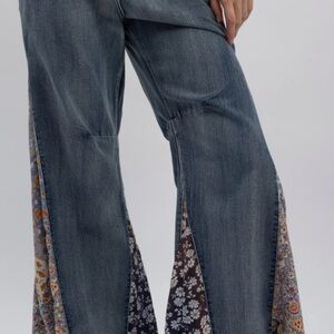 Blue Velvet Wide-Leg Denim Jeans with Floral Inset